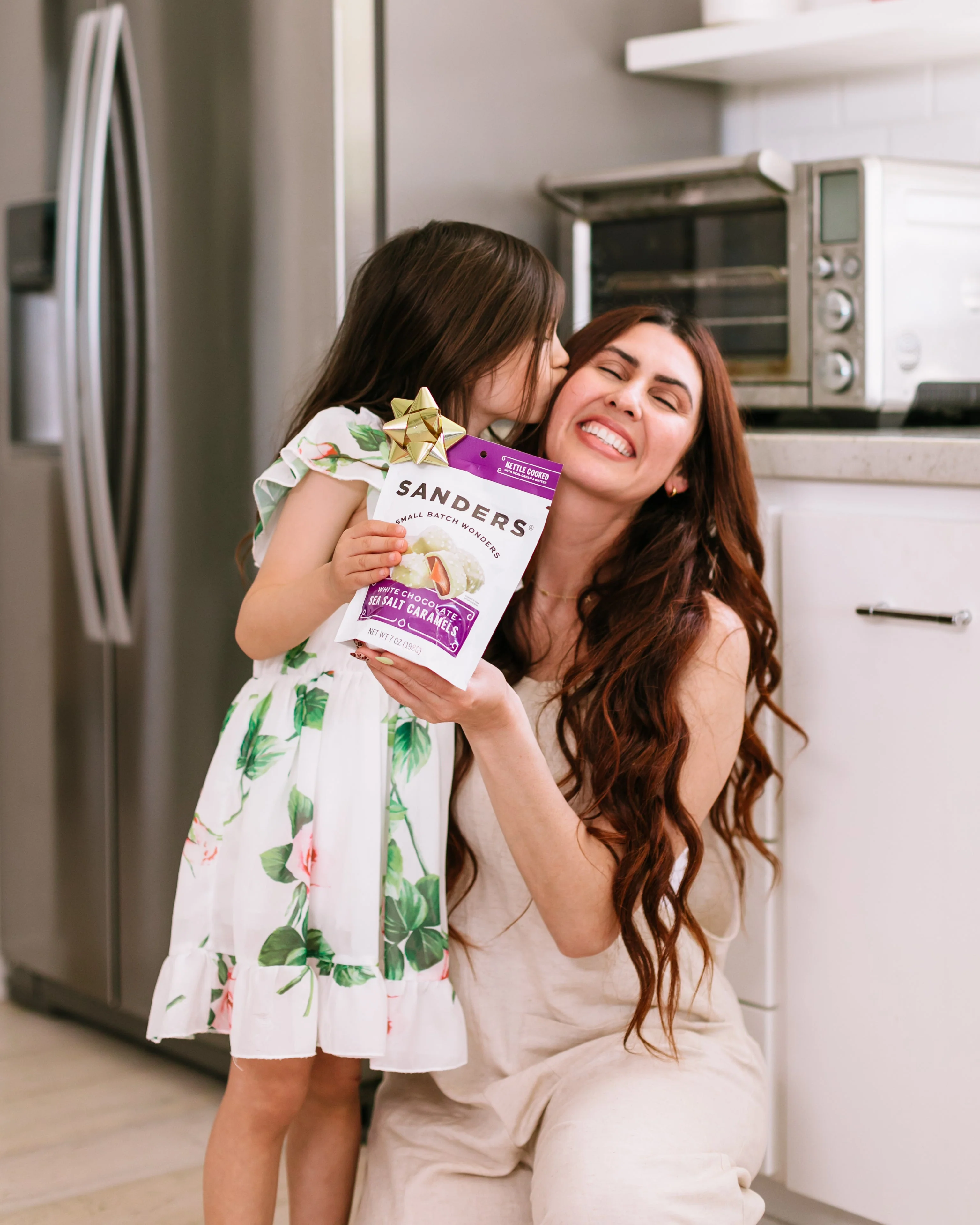 Sanders Candy - White Chocolate Sea Salt Caramels 7oz Pouch - Image 4